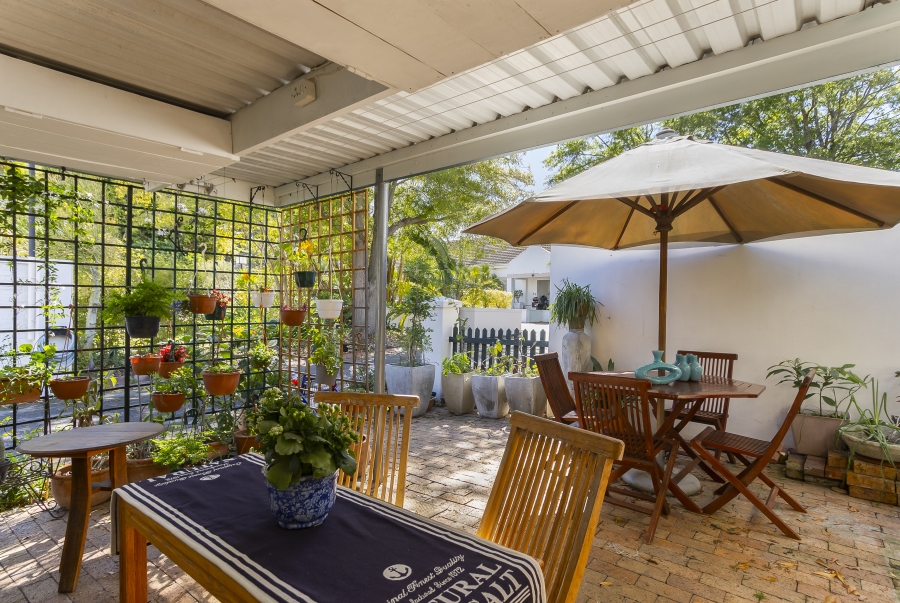1 Bedroom Property for Sale in Onder Papegaaiberg Western Cape